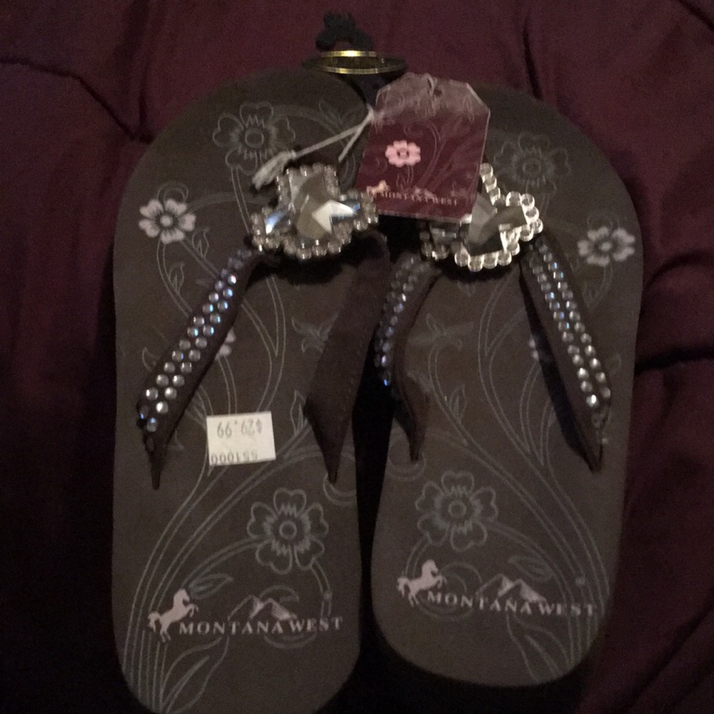 Montana West flip flops